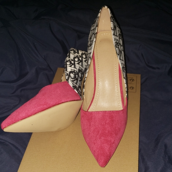 Pink monogram pump - Picture 2 of 2